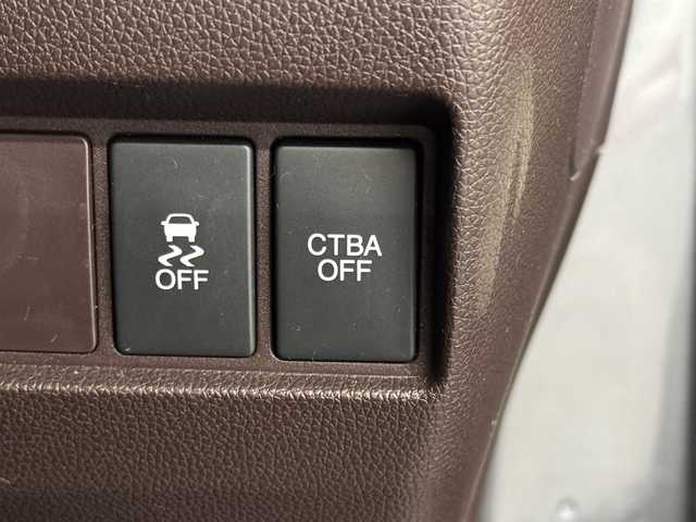 ホンダ Ｎ ＷＧＮ カスタム G ターボパッケージ 三重県 2014(平26)年 1.3万km ポリッシュドメタルメタリック ガソリン・ターボ/FF/MTモード付インパネCVT/純正 7インチナビ VXM-145C/（FM/AM/CD/USB/iPod/SD/VTR/AUX）/バックカメラ/安全/・近距離衝突軽減ブレーキ［CTBA］/・VSA（ABS＋TCS＋横すべり抑制）/・SRS サイド＆カーテンエアバッグ/装備/・ハーフレザーシート/・クルーズコントロール/・パドルシフト/・オートエアコン/・オートライト/・キセノンヘッドライト/・フロントフォグランプ/・ステアリングスイッチ/・電動格納ドアミラー（ウインカー付）/・純正14inAW/・プッシュスタート/・スマートキーx2/・本革巻きステアリング/・リアシートベルトインジケータ付きインナーミラー/など