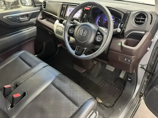 ホンダ Ｎ ＷＧＮ カスタム G ターボパッケージ 三重県 2014(平26)年 1.3万km ポリッシュドメタルメタリック ガソリン・ターボ/FF/MTモード付インパネCVT/純正 7インチナビ VXM-145C/（FM/AM/CD/USB/iPod/SD/VTR/AUX）/バックカメラ/安全/・近距離衝突軽減ブレーキ［CTBA］/・VSA（ABS＋TCS＋横すべり抑制）/・SRS サイド＆カーテンエアバッグ/装備/・ハーフレザーシート/・クルーズコントロール/・パドルシフト/・オートエアコン/・オートライト/・キセノンヘッドライト/・フロントフォグランプ/・ステアリングスイッチ/・電動格納ドアミラー（ウインカー付）/・純正14inAW/・プッシュスタート/・スマートキーx2/・本革巻きステアリング/・リアシートベルトインジケータ付きインナーミラー/など