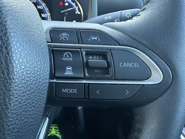 トヨタ ヴォクシー ハイブリッド S－Z 東京都 2023(令5)年 2.8万km 黒 ナビゲーション　/フルセグテレビ　/ＣＤ＆ＤＶＤ　/ブルートゥース　/ＵＳＢ接続　/全方位カメラ　/ハーフレザーシート/シートヒーター/コーナーセンサー/ドライブレコーダー/衝突軽減ブレーキ　/車線逸脱警報　/アダプティブクルーズ　/両側パワースライドドア　/保証書　/取扱説明書　/整備手帳