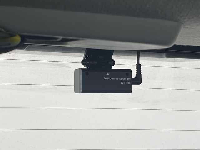 トヨタ アクア S スタイルブラック 沖縄県 2020(令2)年 6.9万km ダークブルーマイカ 純正ナビゲーション（NSZT-W68T）/（フルセグTV　ＣＤ　ＤＶＤ　Bluetooth）/ＥＴＣ/バックカメラ/ＬＥＤヘッドライト/トヨタセーフティセンス/前後ドライブレコーダー/前後コーナーセンサー/プッシュスタート/スマートキー/スペアキー/Ｗエアバック