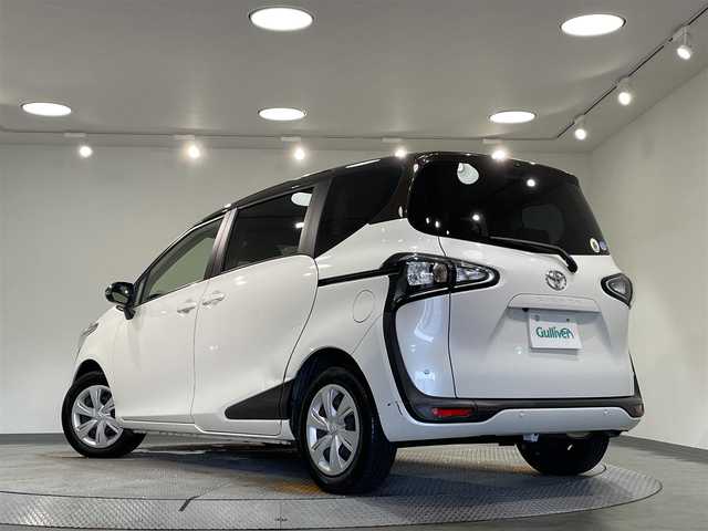 トヨタ シエンタ G 愛知県 2019(平31)年 2.9万km ヴィンテージブラウンパールクリスタルシャイン/ホワイトパールクリスタルシャイン 純正ＳＤナビ　/（Bluetooth/AM/FM/CD・DVD再生/フルセグTV/SD)/純正フリップダウンモニター　/トヨタセーフティセンス/　　プリクラッシュセーフティ/　　レーンディパーチャーアラート/　　オートマチックハイビーム/先行車発進お知らせ　/両側パワースライドドア　/ビルトインＥＴＣ　/バックモニター/ＵＳＢ接続　/純正フロアマット　/アイドリングストップ/プッシュスタート/　　-スマートキー