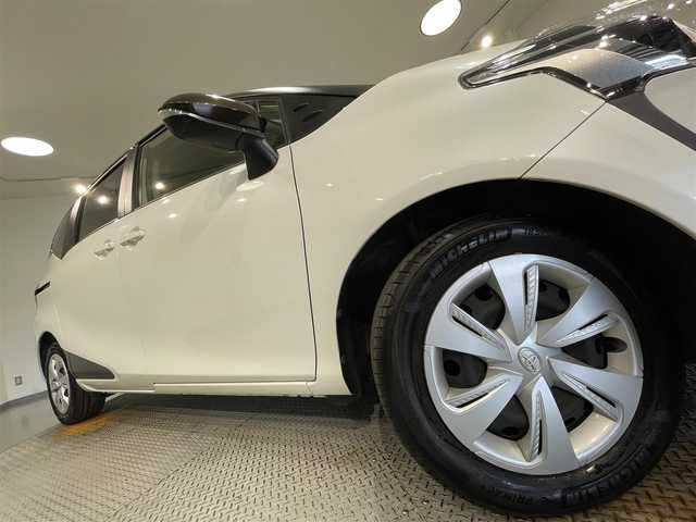 トヨタ シエンタ G 愛知県 2019(平31)年 2.9万km ヴィンテージブラウンパールクリスタルシャイン/ホワイトパールクリスタルシャイン 純正ＳＤナビ　/（Bluetooth/AM/FM/CD・DVD再生/フルセグTV/SD)/純正フリップダウンモニター　/トヨタセーフティセンス/　　プリクラッシュセーフティ/　　レーンディパーチャーアラート/　　オートマチックハイビーム/先行車発進お知らせ　/両側パワースライドドア　/ビルトインＥＴＣ　/バックモニター/ＵＳＢ接続　/純正フロアマット　/アイドリングストップ/プッシュスタート/　　-スマートキー