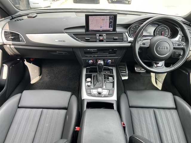 アウディ Ａ６ 2．0 TFSI クワトロ 道東・釧路十勝 2018(平30)年 4.5万km グレイシアホワイトメタリック ワンオーナー車/パークアシストパッケージ/　・パークアシスト/　・サラウンドビューカメラ/アシスタンスパッケージ/　・アクティブレーンアシスト/　・サイドアシスト/　・アダプティブクルーズコントロール/純正メモリナビ/TV/CD/DVD/BT/USB/SD/マトリクスLEDヘッドライト/オートライト/リアフォグライト/BOSEサウンドシステム/黒革/シートヒーター/メモリ付きパワーシート/純正ドライブレコーダー(前)/純正19インチAW/純正フロアマット/パドルシフト/ETC