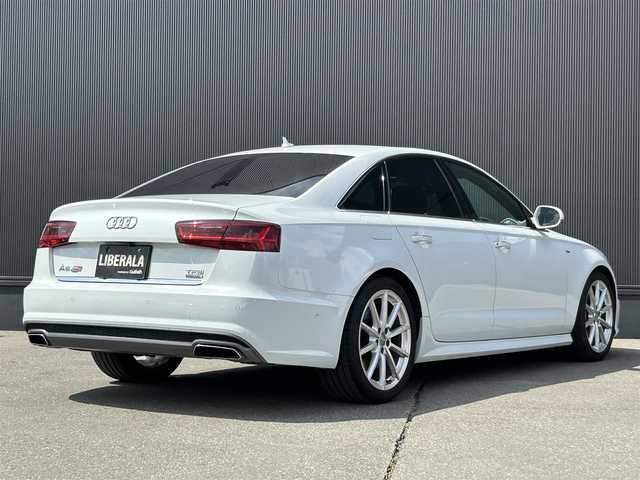 アウディ Ａ６ 2．0 TFSI クワトロ 道東・釧路十勝 2018(平30)年 4.5万km グレイシアホワイトメタリック ワンオーナー車/パークアシストパッケージ/　・パークアシスト/　・サラウンドビューカメラ/アシスタンスパッケージ/　・アクティブレーンアシスト/　・サイドアシスト/　・アダプティブクルーズコントロール/純正メモリナビ/TV/CD/DVD/BT/USB/SD/マトリクスLEDヘッドライト/オートライト/リアフォグライト/BOSEサウンドシステム/黒革/シートヒーター/メモリ付きパワーシート/純正ドライブレコーダー(前)/純正19インチAW/純正フロアマット/パドルシフト/ETC