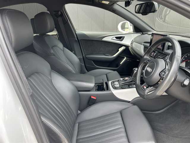 アウディ Ａ６ 2．0 TFSI クワトロ 道東・釧路十勝 2018(平30)年 4.5万km グレイシアホワイトメタリック ワンオーナー車/パークアシストパッケージ/　・パークアシスト/　・サラウンドビューカメラ/アシスタンスパッケージ/　・アクティブレーンアシスト/　・サイドアシスト/　・アダプティブクルーズコントロール/純正メモリナビ/TV/CD/DVD/BT/USB/SD/マトリクスLEDヘッドライト/オートライト/リアフォグライト/BOSEサウンドシステム/黒革/シートヒーター/メモリ付きパワーシート/純正ドライブレコーダー(前)/純正19インチAW/純正フロアマット/パドルシフト/ETC