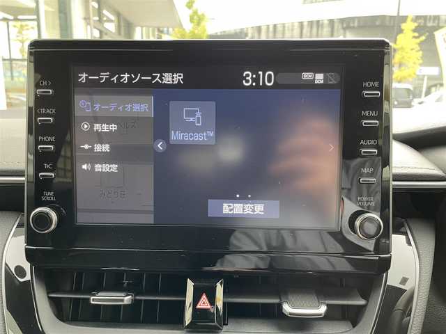 トヨタ カローラツーリング ダブルバイビー 東京都 2021(令3)年 1.8万km ブラックマイカ TRDフルエアロ/TRDドアハンドルプロテクター/モデリスタスカッフプレート/純正9インチディスプレイオーディオナビ/　DVD/CD/Bluetooth/バックカメラ/プリクラッシュセーフティ/レーンディパーチャーアラート/レーダークルーズコントロール/オートマチックハイビーム/クリアランスソナー/LEDヘッドライト/LEDデイライト/純正17インチアルミホイール/ハーフレザーシート/前後ドライブレコーダー/ビルトインETC/ステアリングスイッチ/革巻きステアリングホイール/電動オート格納ミラー/ウインカーミラー/プッシュスタート/スマートキー/スペアキー/ヘッドライトレベライザー/横すべり防止/保証書/取扱説明書