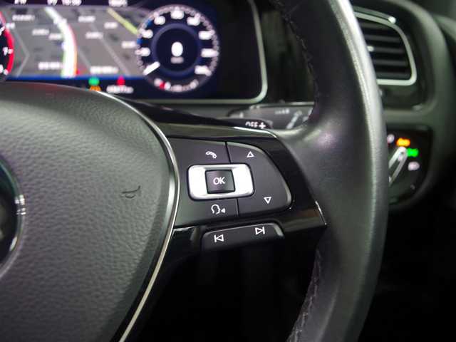 フォルクスワーゲン ゴルフ ヴァリアント TSIハイライン 兵庫県 2018(平30)年 4.4万km アトランティックブルーメタリック テクノロジーパッケージ/デジタルメーラークラスター/ダイナミックコーナリングライト/純正ナビ/バックカメラ/フルセグTV/ETC/ACC/LKA/BLIS/LEDヘッドライト/パドルシフト/ルーフレール/純正17インチAW/スマートキー