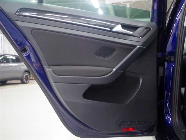 フォルクスワーゲン ゴルフ ヴァリアント TSIハイライン 兵庫県 2018(平30)年 4.4万km アトランティックブルーメタリック テクノロジーパッケージ/デジタルメーラークラスター/ダイナミックコーナリングライト/純正ナビ/バックカメラ/フルセグTV/ETC/ACC/LKA/BLIS/LEDヘッドライト/パドルシフト/ルーフレール/純正17インチAW/スマートキー