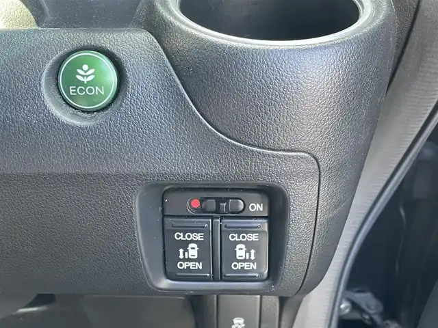 ホンダ Ｎ ＢＯＸ カスタム G ターボSSパッケージ 兵庫県 2014(平26)年 8.7万km スマートブラック (株)IDOMが運営する【じしゃロン神戸名谷店】の自社ローン専用車両になりますこちらは現金またはオートローンご利用時の価格です。自社ローンご希望の方は別途その旨お申付け下さい。/純正ナビ(フルセグTV/CD，DVD/BT)/バックカメラ/両側パワースライドドア/純正アルミホイール/ビルトインETC/オートライト/ターボ/スペアキー