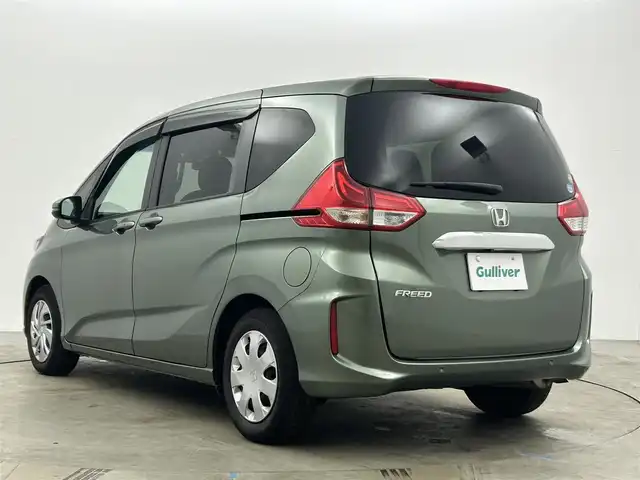 ホンダ フリード G ホンダセンシング 岡山県 2020(令2)年 5.7万km シルバーミストグリーンM 純正ナビ　/（CD/DVD/Ｂｌｕｅｔｏｏｔｈ/フルセグＴＶ)/衝突軽減ブレーキ　/両側電動スライド　/レーダークルーズコントロール　/ビルトインＥＴＣ　/LEDヘッドライト/バックカメラ　/ドライブレコーダー/プッシュスタート　/ＵＳＢ接続　/スマートキー/スペアキー/アイドリングストップ/ミュージックサーバー/ミュージックプレーヤー接続/純正フロアマット/純正アルミホイール