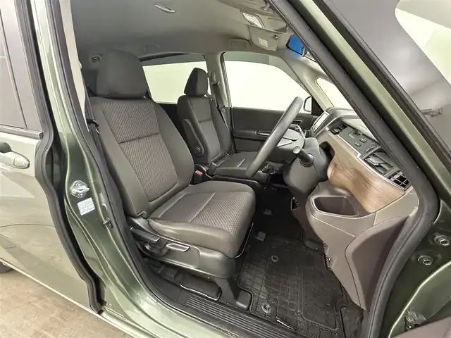 ホンダ フリード G ホンダセンシング 岡山県 2020(令2)年 5.7万km シルバーミストグリーンM 純正ナビ　/（CD/DVD/Ｂｌｕｅｔｏｏｔｈ/フルセグＴＶ)/衝突軽減ブレーキ　/両側電動スライド　/レーダークルーズコントロール　/ビルトインＥＴＣ　/LEDヘッドライト/バックカメラ　/ドライブレコーダー/プッシュスタート　/ＵＳＢ接続　/スマートキー/スペアキー/アイドリングストップ/ミュージックサーバー/ミュージックプレーヤー接続/純正フロアマット/純正アルミホイール