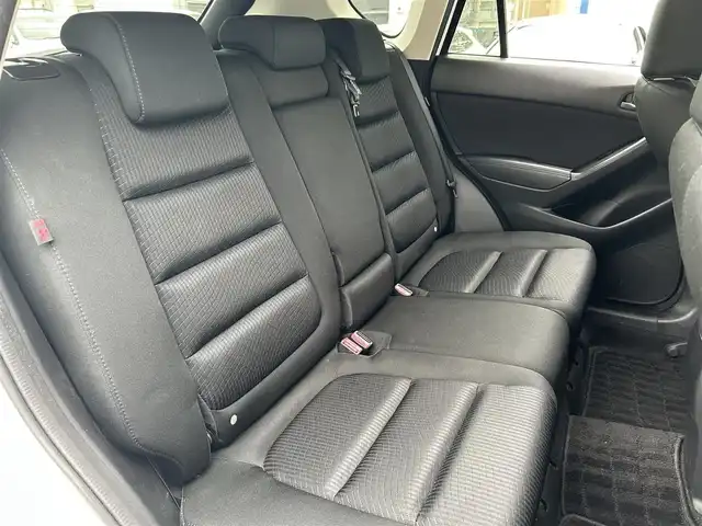 マツダ ＣＸ－５ XD 福岡県 2014(平26)年 15.7万km クリスタルホワイトパールマイカ 純正ナビ（9CM4)/Bluetooth／フルセグテレビ／DVD再生機能/バックカメラ/クルーズコントロール/ドライブレコーダー/ビルトインETC/USB入力端子/AFS/エアバック（運転席＋助手席＋サイド）/カーテンエアバック/パワーウィンドウ/プッシュスタート/純正17インチアルミホイール/純正フロアマット/スペアキー×１/オートライト/ドアバイザー
