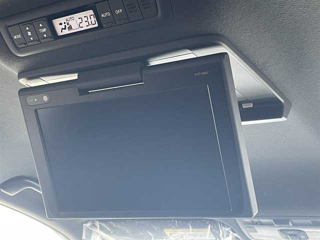 トヨタ エスティマ アエラス プレミアム 福岡県 2017(平29)年 3.4万km ホワイトパールクリスタルシャイン ワンオーナー/フリップダウンモニター/純正１０インチナビ（ＮＳＺＮ－Ｚ６６Ｔ）/フルセグTV/CD/DVD/BT/SD/PCS/LDA/両側パワースライドドア/パワーバックドア/バックカメラ/オートマチックハイビーム/ドラレコ/クルーズコントロール/ビルトインETC/パワーシート/スマートキー/プッシュスタート/AC100V/テレビキャンセラー/オットマン
