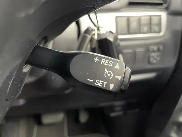 トヨタ エスティマ アエラス プレミアム 埼玉県 2017(平29)年 3.4万km ホワイトパールクリスタルシャイン ワンオーナー/フリップダウンモニター/純正１０インチナビ（ＮＳＺＮ－Ｚ６６Ｔ）/フルセグTV CD DVD BT SD/プリクラッシュセーフティ/レーンディパーチャーアラート/クルーズコントロール/両側パワースライドドア/パワーバックドア/バックカメラ/オートハイビーム/ドライブレコーダー/ビルトインETC/パワーシート/スマートキー/AC100V/オットマン