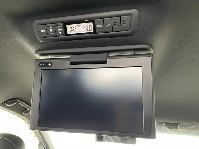 トヨタ エスティマ アエラス プレミアム 埼玉県 2017(平29)年 3.4万km ホワイトパールクリスタルシャイン ワンオーナー/フリップダウンモニター/純正１０インチナビ（ＮＳＺＮ－Ｚ６６Ｔ）/フルセグTV CD DVD BT SD/プリクラッシュセーフティ/レーンディパーチャーアラート/クルーズコントロール/両側パワースライドドア/パワーバックドア/バックカメラ/オートハイビーム/ドライブレコーダー/ビルトインETC/パワーシート/スマートキー/AC100V/オットマン