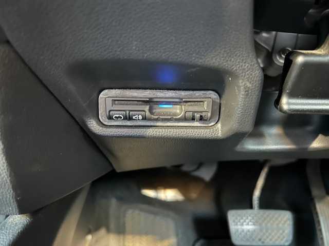 ホンダ フィット ハイブリット Fパッケージ 東京都 2013(平25)年 6.2万km アトラクトイエローパール 純正ナビ/Bluetooth/DVD再生有り/フルセグ/ビルトインETC/ステアリングスイッチ/横滑り防止装置/純正フロアマット/ドアバイザー/ワンオーナー/取扱説明書