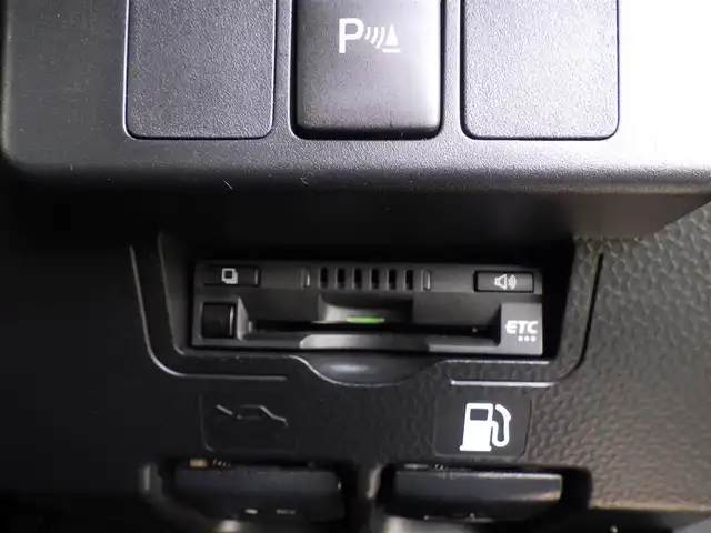 トヨタ ルーミー カスタムG－T 千葉県 2022(令4)年 3.3万km ブラックマイカメタリック/ファイアークォーツレッドメタリック スマートアシストIII/レーダークルーズコントロール/エコアイドル/両側パワースライドドア/ディスプレイオーディオ/純正地デジTV/【Bluetooth接続】/【Apple CarPlay　Android Auto対応】/バックカメラ/革巻きステアリング/ステアリングスイッチ/ETC/LEDヘッドライト/フォグライト/ウインカーミラー/コーナーセンサー/純正15インチアルミホイル/キーフリーシステム