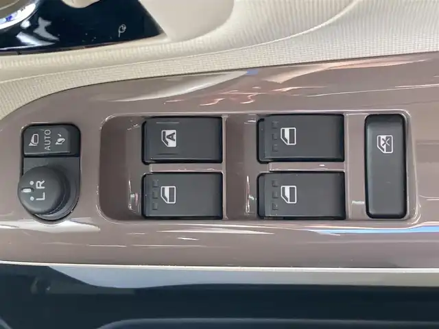 ダイハツ ムーヴ キャンバス G メイクアッフ SA Ⅱ 静岡県 2016(平28)年 8.3万km スムースグレーマイカメタリック/ファイアークォーツレッドメタリック 2トーン (株)IDOMが運営する【じしゃロン焼津店】の自社ローン専用車両になります。こちらは現金またはオートローンご利用時の価格です。自社ローンご希望の方は別途その旨お申付け下さい /社外ＳＤナビ/（フルセグＴＶ/Ｂｌｕｅｔｏｏｔｈ接続/ＣＤ/ＤＶＤ/ミュージックサーバー）/両側パワースライドドア/衝突軽減ブレーキ/バックカメラ/ＬＥＤヘッドライト/オートライト/プッシュスタート＆スマートキー