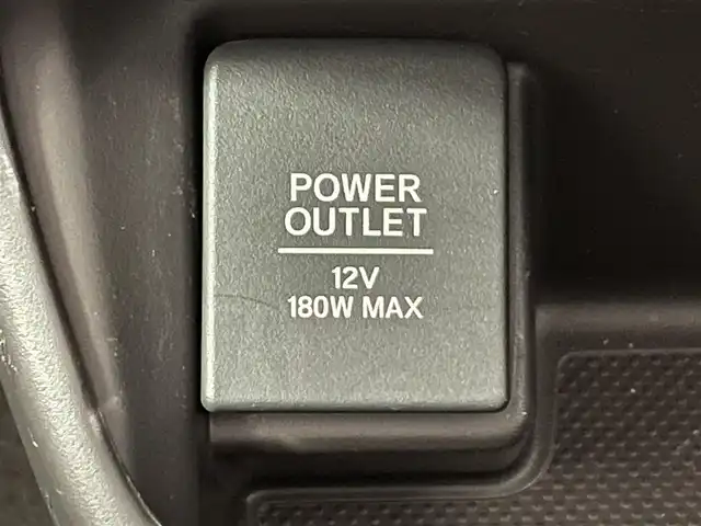 ホンダ フリード G ホンダセンシング 愛知県 2017(平29)年 7.7万km ホワイトオーキッドパール 純正ナビ【VXMー１７４VFi】/両側パワースライドドア/レーダークルーズコントロール/衝突軽減ブレーキ/車線逸脱警報/先行車発進告知/ビルトインＥＴＣ/アクセサリーソケット/ＥＣＯＮ/アイドリングストップ/ISOFIX/後席シェード/純正フロアマット