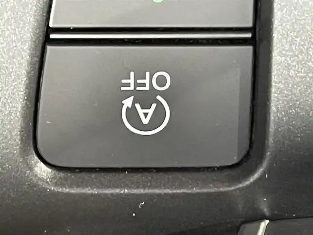 ホンダ フリード G ホンダセンシング 愛知県 2017(平29)年 7.7万km ホワイトオーキッドパール 純正ナビ【VXMー１７４VFi】/両側パワースライドドア/レーダークルーズコントロール/衝突軽減ブレーキ/車線逸脱警報/先行車発進告知/ビルトインＥＴＣ/アクセサリーソケット/ＥＣＯＮ/アイドリングストップ/ISOFIX/後席シェード/純正フロアマット