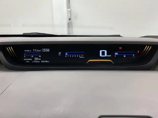 ホンダ フリード G ホンダセンシング 愛知県 2017(平29)年 7.7万km ホワイトオーキッドパール 純正ナビ【VXMー１７４VFi】/両側パワースライドドア/レーダークルーズコントロール/衝突軽減ブレーキ/車線逸脱警報/先行車発進告知/ビルトインＥＴＣ/アクセサリーソケット/ＥＣＯＮ/アイドリングストップ/ISOFIX/後席シェード/純正フロアマット