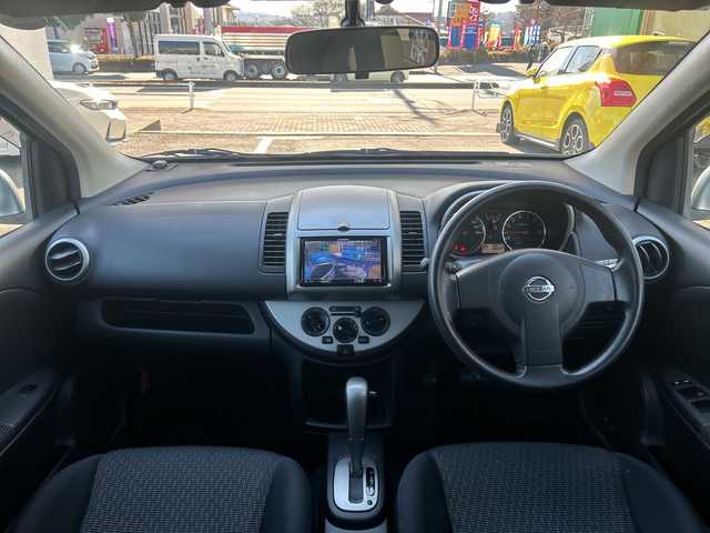 日産 ノート 15X 東京都 2009(平21)年 9万km ダイヤモンドシルバー 社外メモリナビ（AVIC-RZ201）/・TV/CD/DVD/USB/バックカメラ/盗難防止装置/電動格納ミラー/ドアバイザー/純正15インチアルミホイール/ETC/スペアキー1本