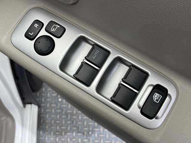 マツダ スクラム ワゴン PZターボ スペシャルパッケージ 栃木県 2013(平25)年 4.1万km ホワイトパール ターボ/4WD/社外メモリナビ/（TV/Bluetooth）/ETC/片側パワースライドドア/シートヒーター/社外マフラー/オートサイドステップ/フォグランプ/電動格納ミラー/純正14インチアルミホイール/純正フロアマット