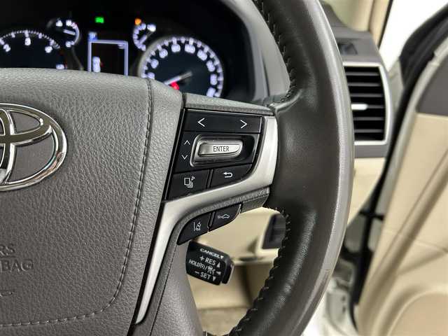 トヨタ ランドクルーザー プラド TX Lパッケージ 福岡県 2021(令3)年 9.4万km ホワイトパールクリスタルシャイン サンルーフ　/純正９型ナビ　/バックカメラ　/ビルトインＥＴＣ２．０　/前後ドラレコ　/レーダークルコン　/トヨタセーフティセンス/衝突軽減ブレーキ/レーンキープ/ヒルディセントコントロール/センターデフロック/本革シート/シートベンチレーション／ヒーター　/パワーシート/ＭＴモード付　/純正１９インチＡＷ/LEDヘッドライト