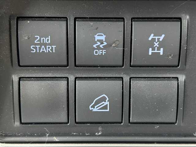 トヨタ ランドクルーザー プラド TX Lパッケージ 福岡県 2021(令3)年 9.4万km ホワイトパールクリスタルシャイン サンルーフ　/純正９型ナビ　/バックカメラ　/ビルトインＥＴＣ２．０　/前後ドラレコ　/レーダークルコン　/トヨタセーフティセンス/衝突軽減ブレーキ/レーンキープ/ヒルディセントコントロール/センターデフロック/本革シート/シートベンチレーション／ヒーター　/パワーシート/ＭＴモード付　/純正１９インチＡＷ/LEDヘッドライト