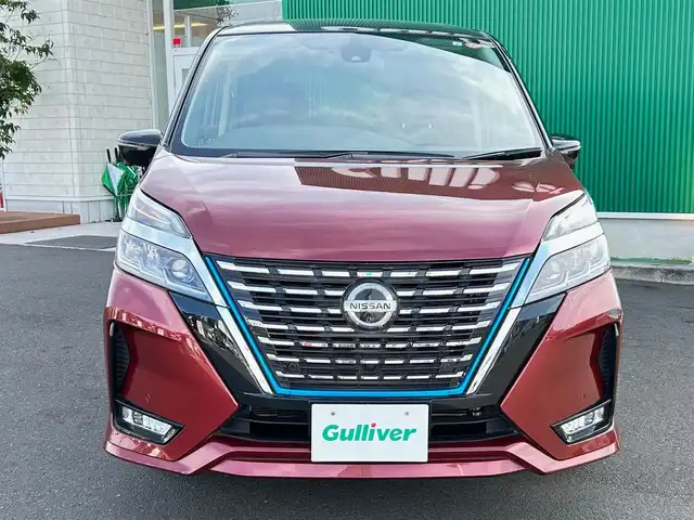 日産 セレナ e－パワー ハイウェイスター V 宮城県 2021(令3)年 4.7万km マルーンレッド 2トーン セーフティパックＡ/・ＳＲＳエアバッグ（サイド/カーテン）/・インテリジェントアラウンドビューモニター/・インテリジェントルームミラー/・ふらつき警報/・ヒーター付ドアミラー/リアオートエアコン/3列目ヒーターダクト/＝＝＝/プロパイロット/インテリジェントエマージェンシーブレーキ/踏み間違い衝突防止アシスト/車線逸脱防止支援システム/車線逸脱警報/後側方衝突防止支援システム/後側方車両検知警報/後退時車両検知警報/標識検知機能/前方衝突予測警報/コーナーセンサー/純正10インチナビ/・CD/DVD/・Bluetooth/・フルセグTV/ETC/ドライブレコーダー/ハンズフリーパワースライドドア（両側）/革巻きステアリング/ステアリングスイッチ/電動パーキングブレーキ/ブレーキホールド/LEDヘッドランプ/フォグランプ/オートライト/スマートキー＆プッシュスタート/スペアキー/電動格納ミラー/純正15インチAW/純正フロアマット/純正ドアバイザー