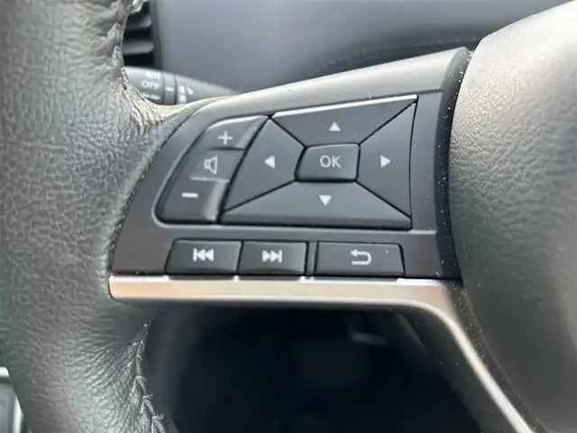 日産 セレナ e－パワー ハイウェイスター V 宮城県 2021(令3)年 4.7万km マルーンレッド 2トーン セーフティパックＡ/・ＳＲＳエアバッグ（サイド/カーテン）/・インテリジェントアラウンドビューモニター/・インテリジェントルームミラー/・ふらつき警報/・ヒーター付ドアミラー/リアオートエアコン/3列目ヒーターダクト/＝＝＝/プロパイロット/インテリジェントエマージェンシーブレーキ/踏み間違い衝突防止アシスト/車線逸脱防止支援システム/車線逸脱警報/後側方衝突防止支援システム/後側方車両検知警報/後退時車両検知警報/標識検知機能/前方衝突予測警報/コーナーセンサー/純正10インチナビ/・CD/DVD/・Bluetooth/・フルセグTV/ETC/ドライブレコーダー/ハンズフリーパワースライドドア（両側）/革巻きステアリング/ステアリングスイッチ/電動パーキングブレーキ/ブレーキホールド/LEDヘッドランプ/フォグランプ/オートライト/スマートキー＆プッシュスタート/スペアキー/電動格納ミラー/純正15インチAW/純正フロアマット/純正ドアバイザー
