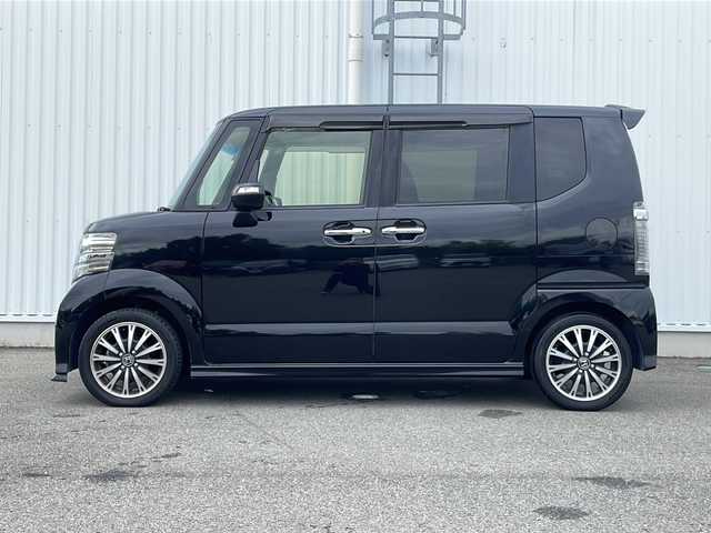 ホンダ Ｎ ＢＯＸ カスタム G ターボ Lパッケージ 愛媛県 2016(平28)年 5.7万km スマートブラック 純正SDナビ/バックカメラ/ETC/Bluetooth/フルセグTV/両側パワースライドドア/パドルシフト/純正フロアマット/純正15インチAW/ハーフレザーシート/オートHIDヘッドライト/LEDフォグランプ/スマートキー/スペアキー/アイドリングストップ/プッシュスタート/横滑り防止装置