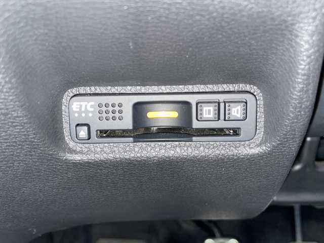 ホンダ シビック ハッチバック ホンダセンシング 山形県 2018(平30)年 7.9万km クリスタルブラックパール ・無限エアロ/・無限ステアリング/・無限シフトノブ/・無限テールレンズ/・ブリッツ車高調ZZ-R/・ブリッツマフラー/・ブリッツエアクリーナー/・HKSブローオフバルブ/・RAYS 18インチアルミ/・スロットルコントローラー/・SDナビ/CD/DVD/フルセグ/ＢＴ/・バックカメラ/・レーダークルーズコントロール/・純正アルミ（スタッドレス装着）車載