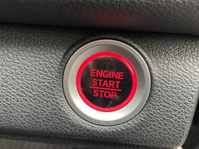 ホンダ シビック ハッチバック ホンダセンシング 山形県 2018(平30)年 7.9万km クリスタルブラックパール ・無限エアロ/・無限ステアリング/・無限シフトノブ/・無限テールレンズ/・ブリッツ車高調ZZ-R/・ブリッツマフラー/・ブリッツエアクリーナー/・HKSブローオフバルブ/・RAYS 18インチアルミ/・スロットルコントローラー/・SDナビ/CD/DVD/フルセグ/ＢＴ/・バックカメラ/・レーダークルーズコントロール/・純正アルミ（スタッドレス装着）車載