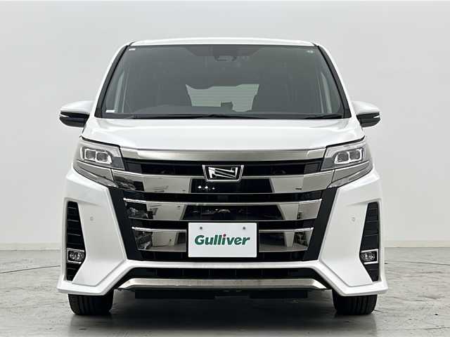 トヨタ ノア Si ダブルバイビーⅡ 宮城県 2019(平31)年 6.2万km ホワイトパールクリスタルシャイン 禁煙車/両側パワースライドドア/Toyota Safety Sense/・プリクラッシュセーフティ/・レーントレーシングアシスト/・クルーズコントロール/・オートマチックハイビーム/・パーキングサポートブレーキ/純正9型ナビ/・BT.CD.DVD.USB/フルセグTV/バックカメラ/ソナー(F.R)/ビルトインETC/ドライブレコーダー(F)/ハーフレザーシート/プッシュスタート/スマートキー×２/アイドリングストップ/LEDヘッドライト/フォグランプ/ロールサンシェード