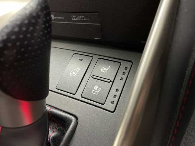 レクサス ＩＳ 300h Fスポーツ 鹿児島県 2015(平27)年 13万km ブラック 純正ナビ/（AM/FM/CD/DVD/Bluetooth/フルセグテレビ）/セーフティシステムプラス/・プリクラッシュセーフティ/・レーンディパーチャーアラート/・オートマチックハイビーム/・レーダークルーズコントロール/バックカメラ/ETC/前後ドライブレコーダー/レザーシート/シートヒーター/パワーシート/革巻きステアリング/ステアリングスイッチ/パドルシフト/LEDヘッドライト/オートライト/スマートキー/電動格納ミラー/純正18インチAW/純正フロアマット