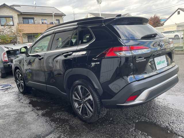 トヨタ カローラ クロス ハイブリッド Z 神奈川県 2023(令5)年 1.3万km アティチュードブラックマイカ ワンオーナー/プッシュスタート/ビルトインETC2.0/前後ドライブレコーダー/アラウンドビュー/クルーズコントロール/コーナーセンサー/車線逸脱防止装置/横滑り防止装置/ブラインドスポットモニター/プリクラッシュ/パワーシート/オートライト/オートハイビーム/電動格納ミラー/LEDライト、フォグライト/パワーバックドア/USB端子