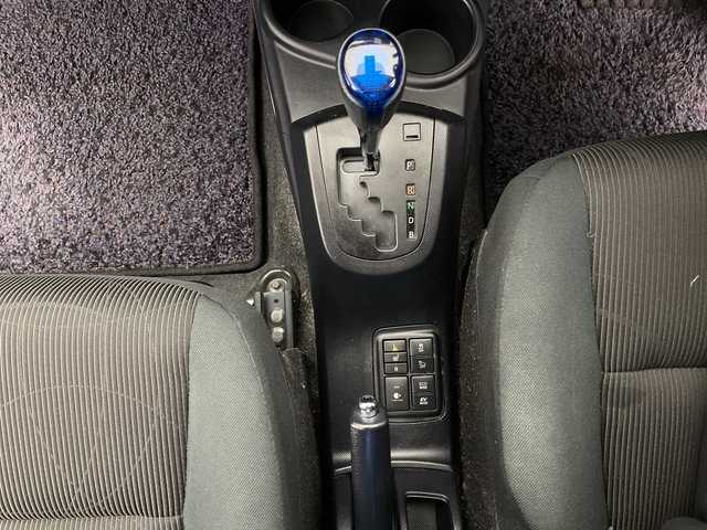 トヨタ アクア S スタイルブラック 長野県 2017(平29)年 7.9万km ライムホワイトパールクリスタルシャイン 純正SDナビ/（ワンセグTV＆CD＆SD＆BL＆AUX＆FM・AM）/バックカメラ/レーンディパーチャーアラート/衝突被害軽減システム/ETC/ステアリングスイッチ/シートヒーター（前席）/純正フロアマット/ドアバイザー/ナノイー/純正ホイールキャップ/電動格納ミラー/ウィンカーミラー/スマートキー/スペアキー１本/取扱説明書