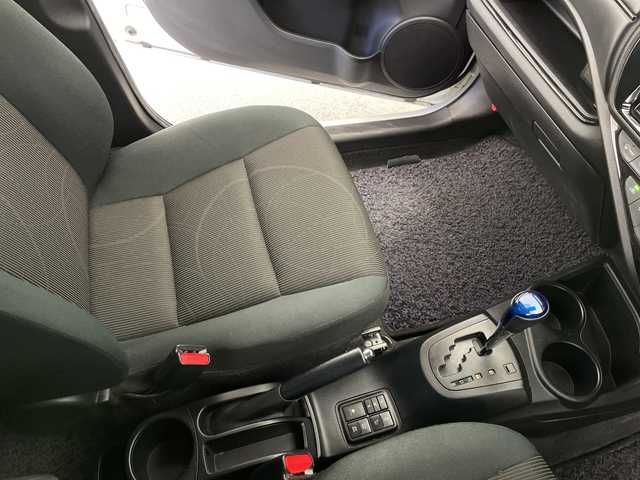 トヨタ アクア S スタイルブラック 長野県 2017(平29)年 7.9万km ライムホワイトパールクリスタルシャイン 純正SDナビ/（ワンセグTV＆CD＆SD＆BL＆AUX＆FM・AM）/バックカメラ/レーンディパーチャーアラート/衝突被害軽減システム/ETC/ステアリングスイッチ/シートヒーター（前席）/純正フロアマット/ドアバイザー/ナノイー/純正ホイールキャップ/電動格納ミラー/ウィンカーミラー/スマートキー/スペアキー１本/取扱説明書