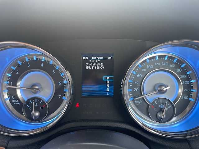 クライスラー ３００ リミテッド+ 福岡県 2014(平26)年 4.4万km 黒 ディーラー車/純正ナビ(CN-Z500D)/CD、USB、BT/バックカメラ/スマートキー/スペアキー/HIDヘッドライト/純正18インチアルミ/フロアマット/取説/保証書