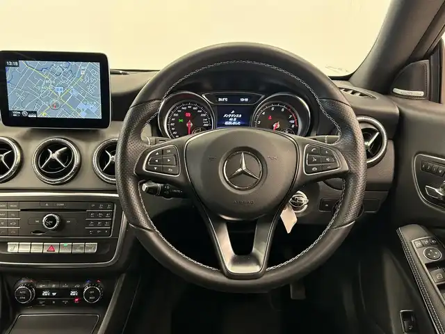 メルセデス・ベンツ ＣＬＡ２２０ 岡山県 2018(平30)年 3.7万km カバンサイトブルー 純正ナビ/Ｒカメラ/Ｂｌｕｅｔｏｏｔｈ/ＥＳＰ/パノラマガラスサンルーフ/アクティブブレーキASST/フルセグＴＶ/アテンションＡＳＳＴ/ブラインドスポットASST/アンビエントライト（１２色）/レーンキープASST/LEDヘッドライト/本革シート/ヒートシーター/パワーシート/ドラレコ/ダイナミックセレクト/アイドリングストップ/２ゾーンAAC/アクティブクルーズコントロール/オートワイパー/オートライト