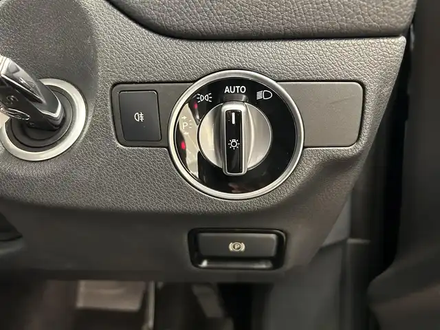 メルセデス・ベンツ ＣＬＡ２２０ 岡山県 2018(平30)年 3.7万km カバンサイトブルー 純正ナビ/Ｒカメラ/Ｂｌｕｅｔｏｏｔｈ/ＥＳＰ/パノラマガラスサンルーフ/アクティブブレーキASST/フルセグＴＶ/アテンションＡＳＳＴ/ブラインドスポットASST/アンビエントライト（１２色）/レーンキープASST/LEDヘッドライト/本革シート/ヒートシーター/パワーシート/ドラレコ/ダイナミックセレクト/アイドリングストップ/２ゾーンAAC/アクティブクルーズコントロール/オートワイパー/オートライト
