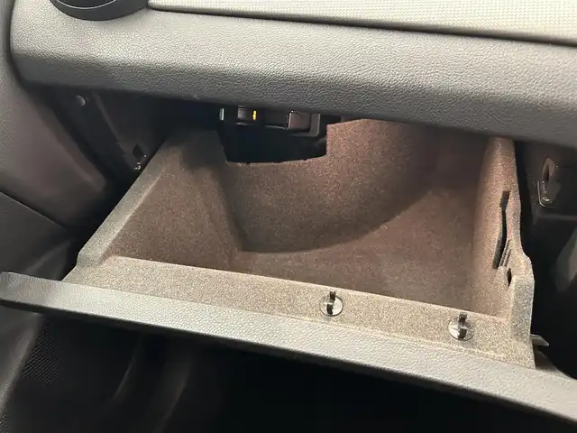 メルセデス・ベンツ ＣＬＡ２２０ 岡山県 2018(平30)年 3.7万km カバンサイトブルー 純正ナビ/Ｒカメラ/Ｂｌｕｅｔｏｏｔｈ/ＥＳＰ/パノラマガラスサンルーフ/アクティブブレーキASST/フルセグＴＶ/アテンションＡＳＳＴ/ブラインドスポットASST/アンビエントライト（１２色）/レーンキープASST/LEDヘッドライト/本革シート/ヒートシーター/パワーシート/ドラレコ/ダイナミックセレクト/アイドリングストップ/２ゾーンAAC/アクティブクルーズコントロール/オートワイパー/オートライト