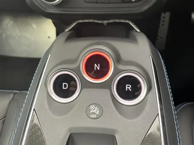 アルピーヌ ルノー アルピーヌ A110 GT 愛知県 2023(令5)年 0.5万km 青 Ａ１１０ＧＴ　/ブルーポンカラー限定１１０台　/7インチマルチファンクションタッチスクリーン/DOP　パナソニックナビゲーション/（Ａｐｐｌｅ　ＣａｒＰｌａｙ）/（Ａｎｄｒｏｉｄ　Ａｕｔｏ　）/ブルーステッチ入りブラックレザーシート/（リクライニング/リフター付き）/シートヒーター/ビルトＥＴＣ　/ゴールドキャリパー　/ＦＯＣＡＬサウンド　/アロイホイール　GRAND　PRIX/205/40/ZR18前輪/235/40/ZR18後輪/EBD（電子制御制動配分システム）付ABS/EBA（緊急時ブレーキアシスト）/パーキングセンサー（フロント・リア）＋リアカメラ/SPORTボタン（ノーマル/スポーツ/トラックモード）/クルーズコントロール/アルミ製パドルシフト