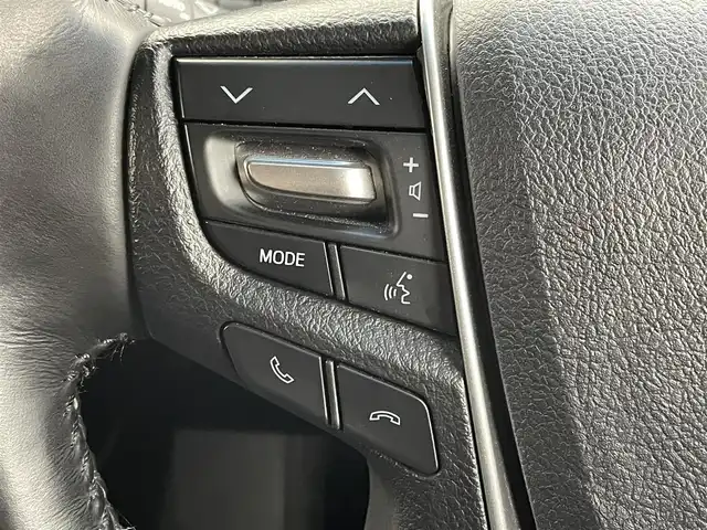 トヨタ ヴェルファイア Z Gエディション 茨城県 2020(令2)年 5.9万km パール 純正ナビ/・フルセグテレビ/・フリップダウンモニター/・バックカメラ/・Bluetooth接続/.DVD再生/ビルドインETC/パワーシート/オットマン/シートヒーター/シートクーラー/ハンドルヒーター/両側パワースライドドア/クルーズコントロール/オートハイビーム/プッシュスタート/ドアバイザー/前後コーナーセンサー/LTA/PKSB