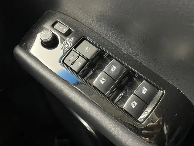 トヨタ ヴェルファイア Z Gエディション 茨城県 2020(令2)年 5.9万km パール 純正ナビ/・フルセグテレビ/・フリップダウンモニター/・バックカメラ/・Bluetooth接続/.DVD再生/ビルドインETC/パワーシート/オットマン/シートヒーター/シートクーラー/ハンドルヒーター/両側パワースライドドア/クルーズコントロール/オートハイビーム/プッシュスタート/ドアバイザー/前後コーナーセンサー/LTA/PKSB