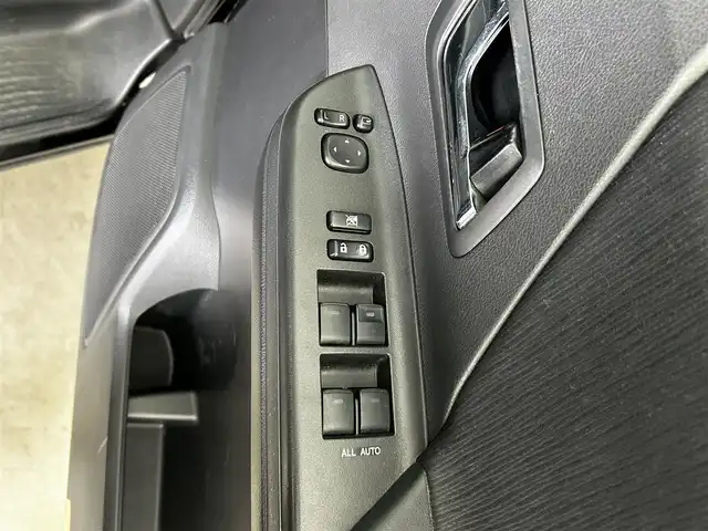 トヨタ アルファード 240S 大分県 2009(平21)年 8.7万km ブラック 純正HDDナビ/（フルセグ/CD/DVD/Bluetooth）/フリップダウンモニター/バックカメラ/黒革調シートカバー/両側パワースライドドア/ステアリングスイッチ/スマートキープッシュスタート/電動格納ミラー/オートライト/純正アルミホイール