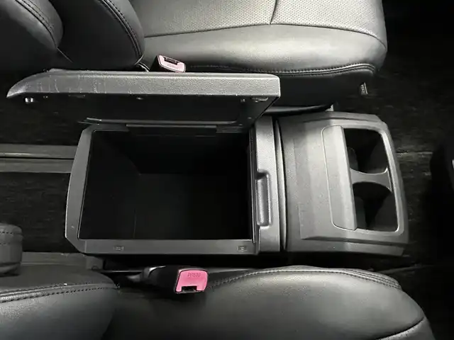 トヨタ アルファード 240S 大分県 2009(平21)年 8.7万km ブラック 純正HDDナビ/（フルセグ/CD/DVD/Bluetooth）/フリップダウンモニター/バックカメラ/黒革調シートカバー/両側パワースライドドア/ステアリングスイッチ/スマートキープッシュスタート/電動格納ミラー/オートライト/純正アルミホイール