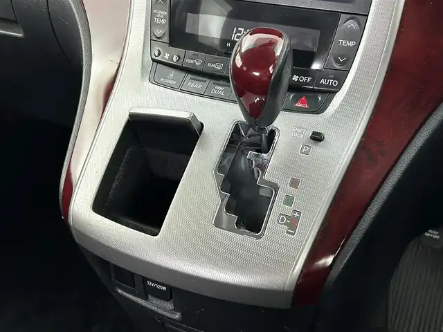 トヨタ アルファード 240S 大分県 2009(平21)年 8.7万km ブラック 純正HDDナビ/（フルセグ/CD/DVD/Bluetooth）/フリップダウンモニター/バックカメラ/黒革調シートカバー/両側パワースライドドア/ステアリングスイッチ/スマートキープッシュスタート/電動格納ミラー/オートライト/純正アルミホイール