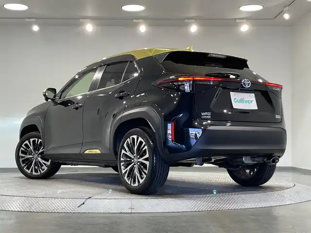 トヨタ ヤリスクロス ハイブリッド Z 愛知県 2021(令3)年 1万km ブラスゴールドメタリック/ブラックマイカ 2トーン 純正８インチナビ/プリクラッシュセーフティ/レーダークルーズコントロール/クリアランスソナー/レーントレーシングアシスト/先行車発進告知/電動パーキングブレーキ/ブレーキホールド/シートヒーター/ハーフレザー/前後ドライブレコーダー/ビルトインＥＴＣ/バックカメラ/USB入力端子/アクセサリーソケット/ＬＥＤヘッドライト/オートハイビーム/ISOFIX/フロアマット/純正18インチアルミホイール